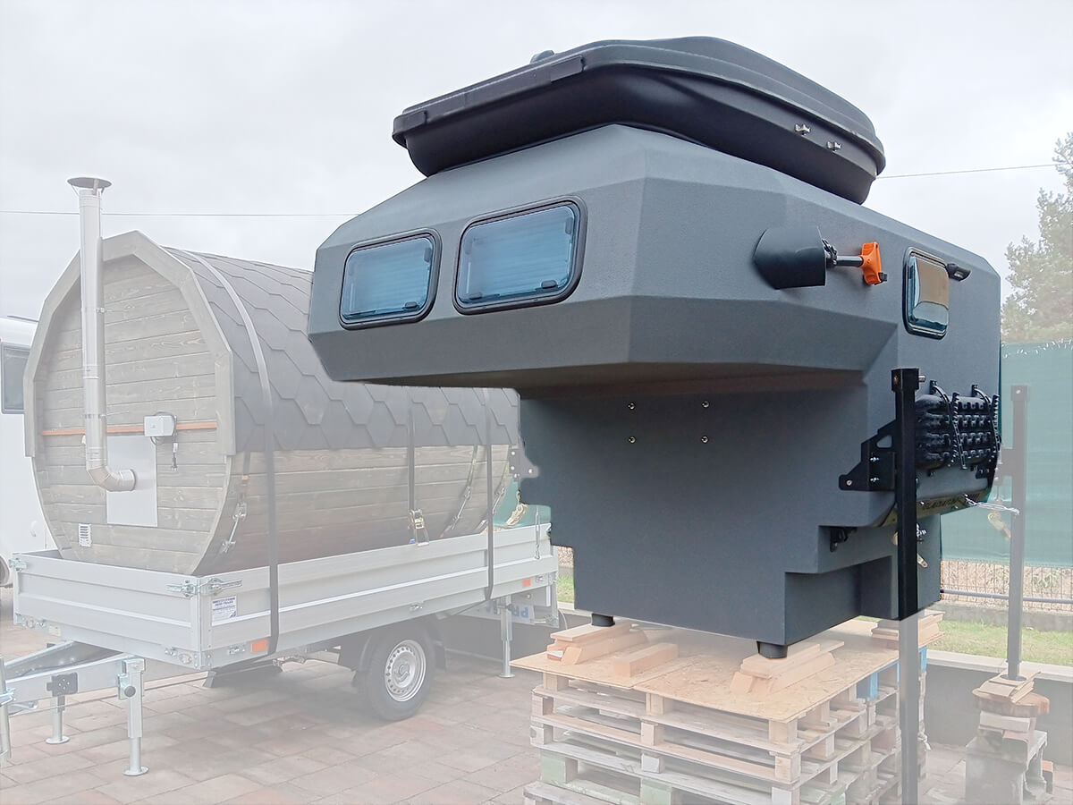 karavan-camper-box-sedef-01 Karavan camper box obytná nadstavba na pickup